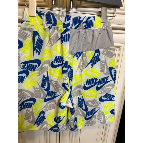 Nike Boys Standard Fit Woven All Over Print  Sportswear Shorts Blue Volt Medium - Picture 3 of 7